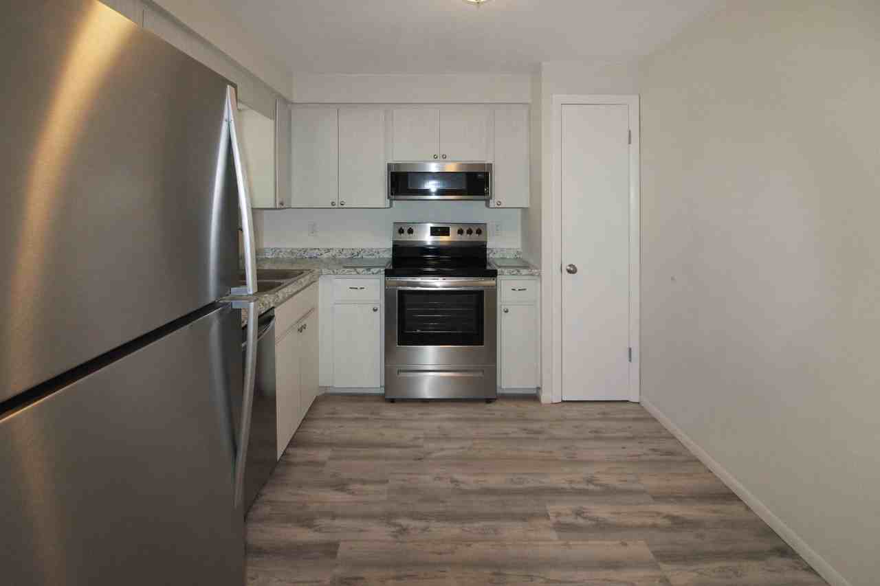 253 Alsace Ave - Photo 6 of 17