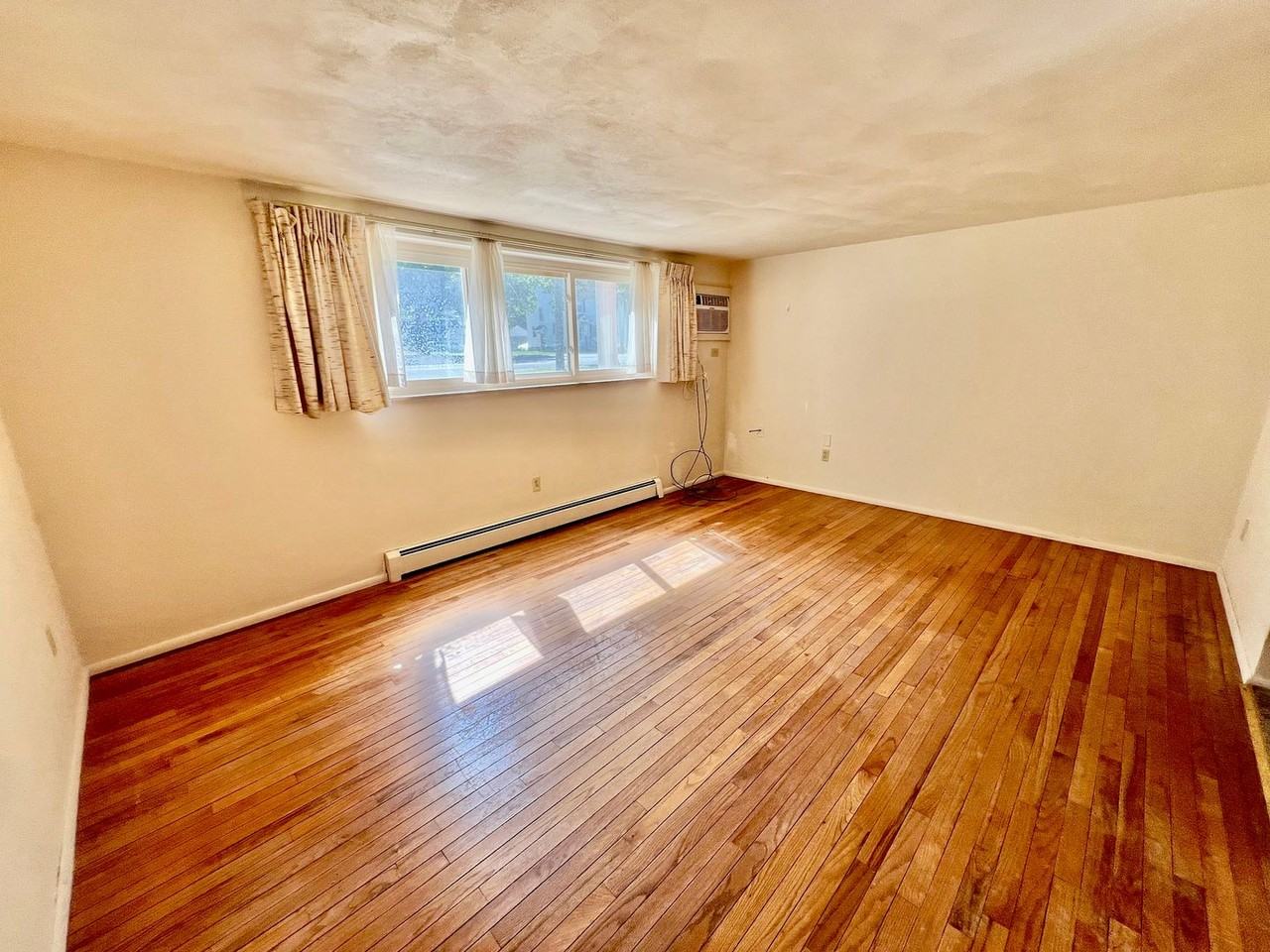 301 N. Main - Photo 3 of 14