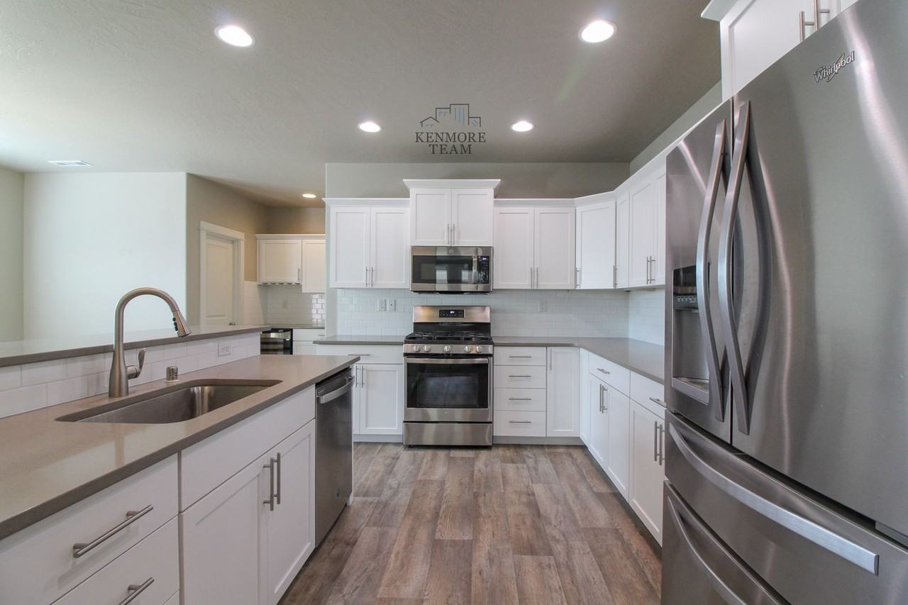 3073 Duval Loop - Photo 2 of 26