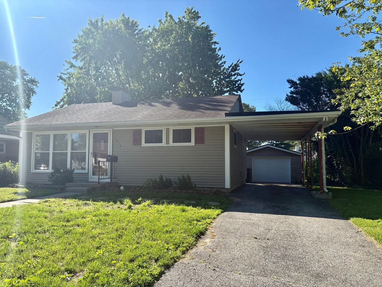 1514 Elliott Ave - Photo 2 of 15