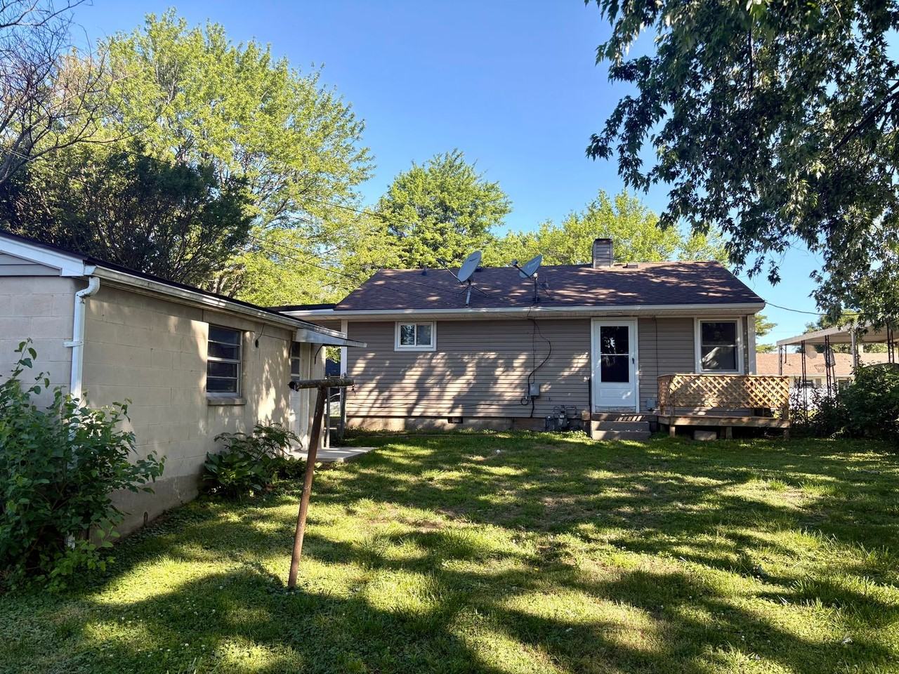 1514 Elliott Ave - Photo 4 of 15