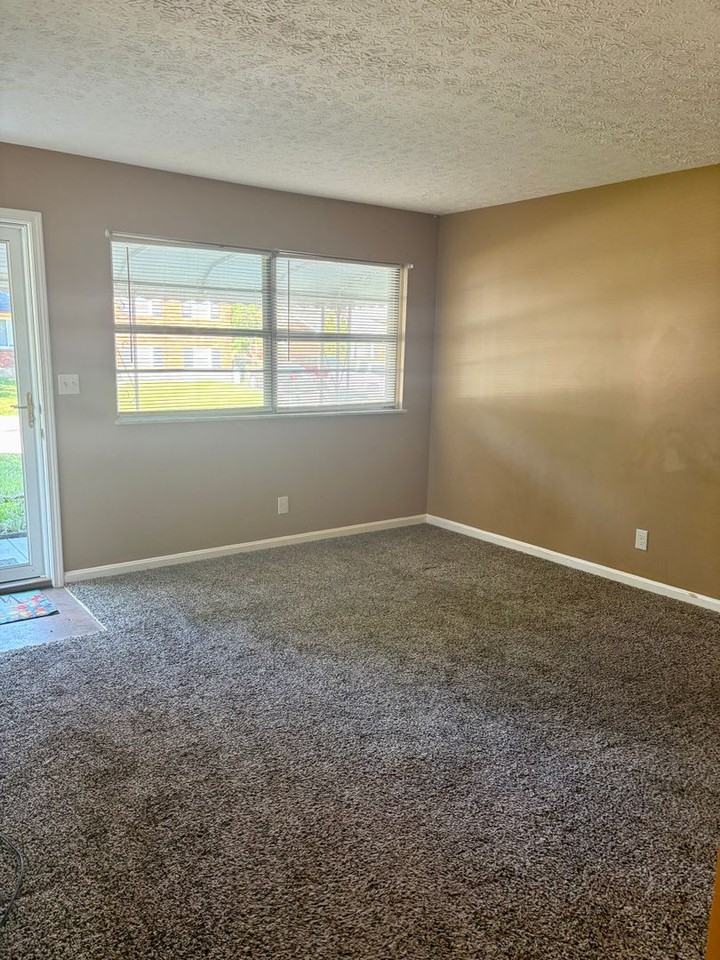 1718 Birchbark Ln - Photo 7 of 12