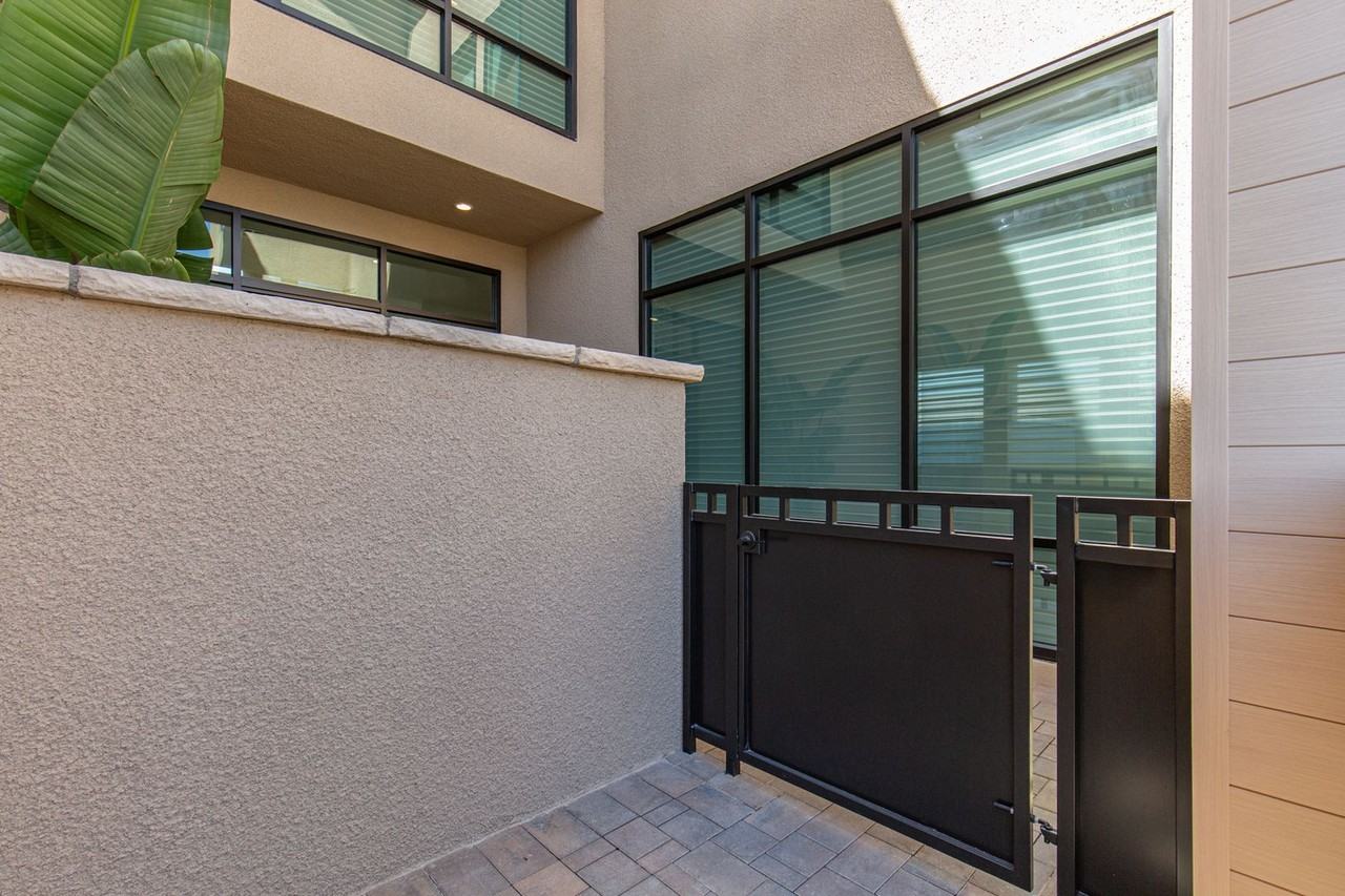 10797 Canyon Bloom Dr - Photo 5 of 48
