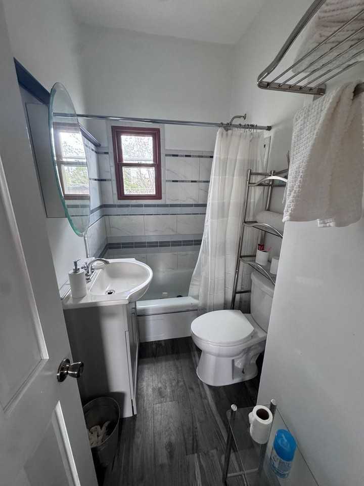 13243 S Baltimore Ave - Photo 7 of 10
