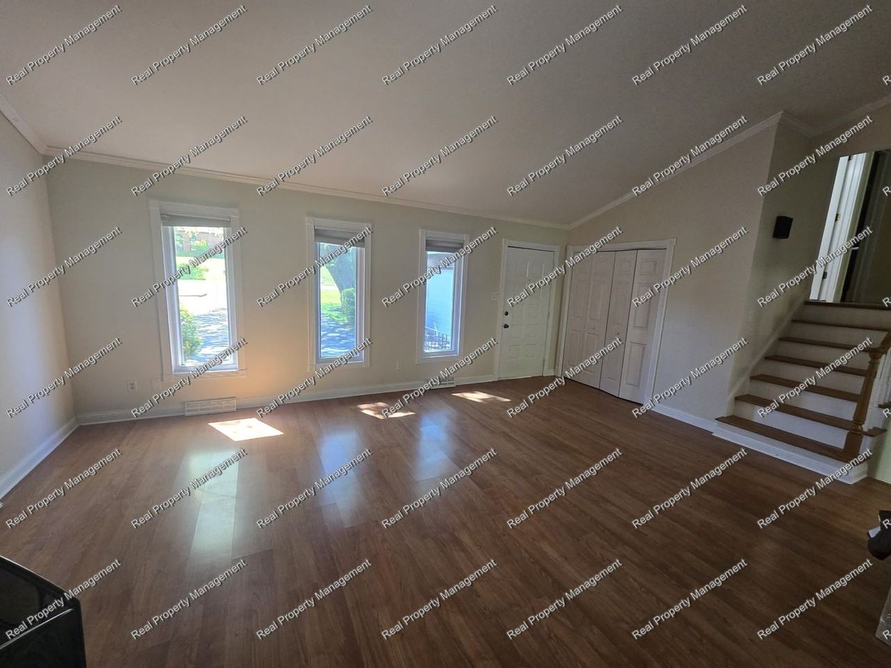 1586 Sunnyslope Dr - Photo 2 of 18