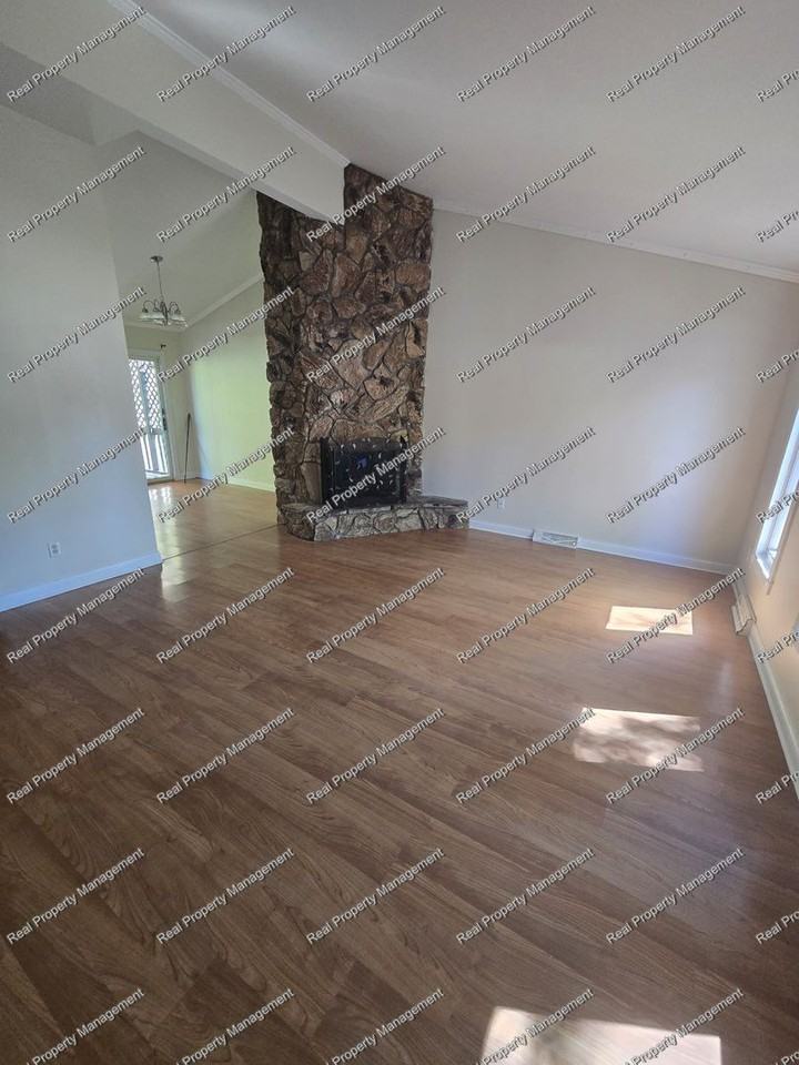 1586 Sunnyslope Dr - Photo 3 of 18