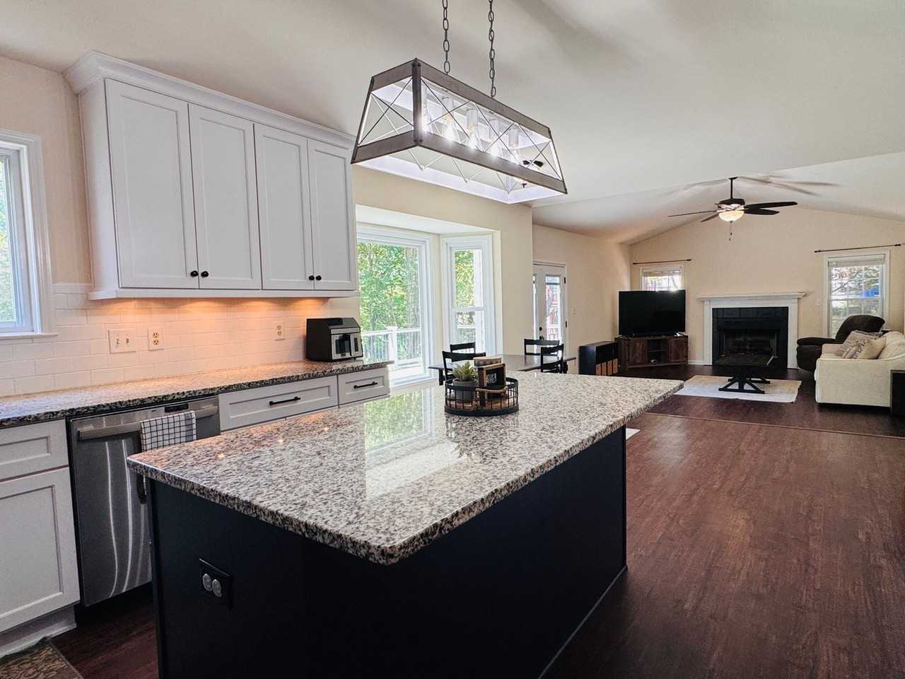 5 Averil Ct - Photo 7 of 50