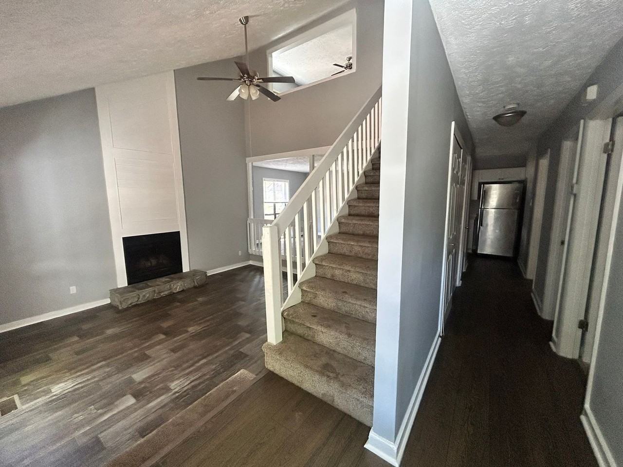 6466 Kelmscot Ct - Photo 3 of 29