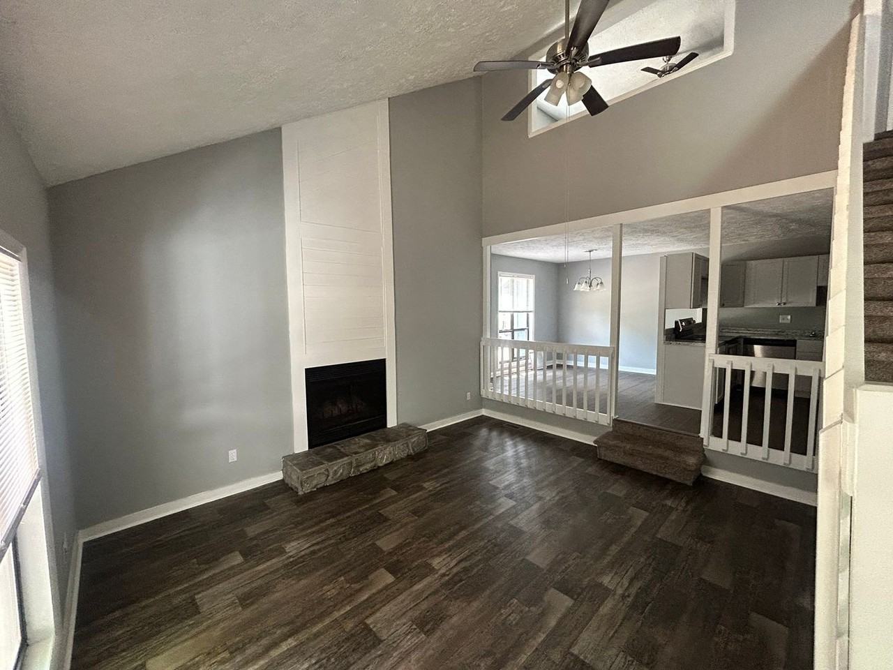 6466 Kelmscot Ct - Photo 5 of 29