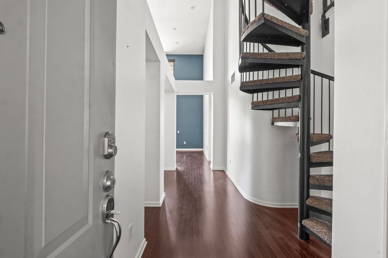 1901 S Victoria Ave #201 - Photo 2 of 26