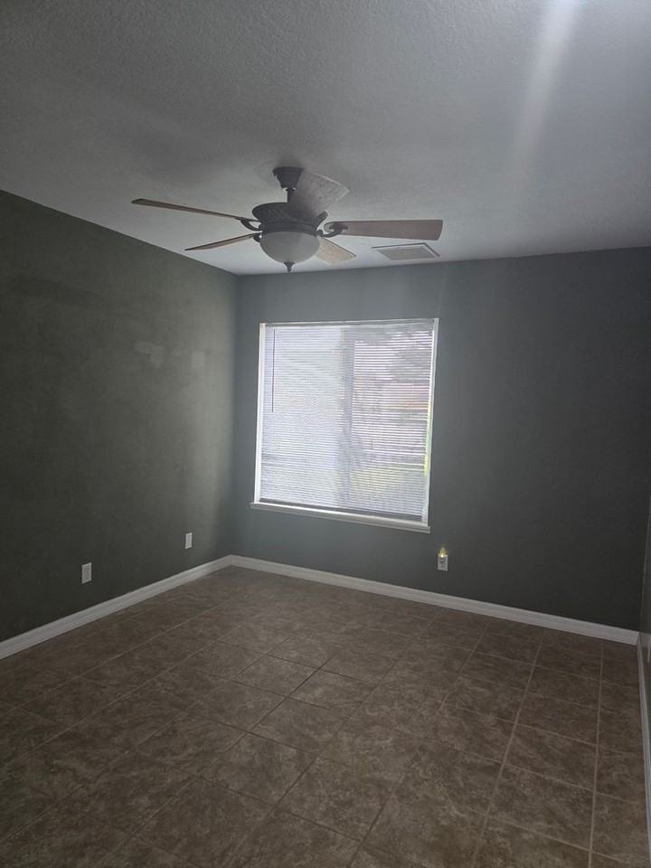 418 Mount Baldy Cir - Photo 7 of 15