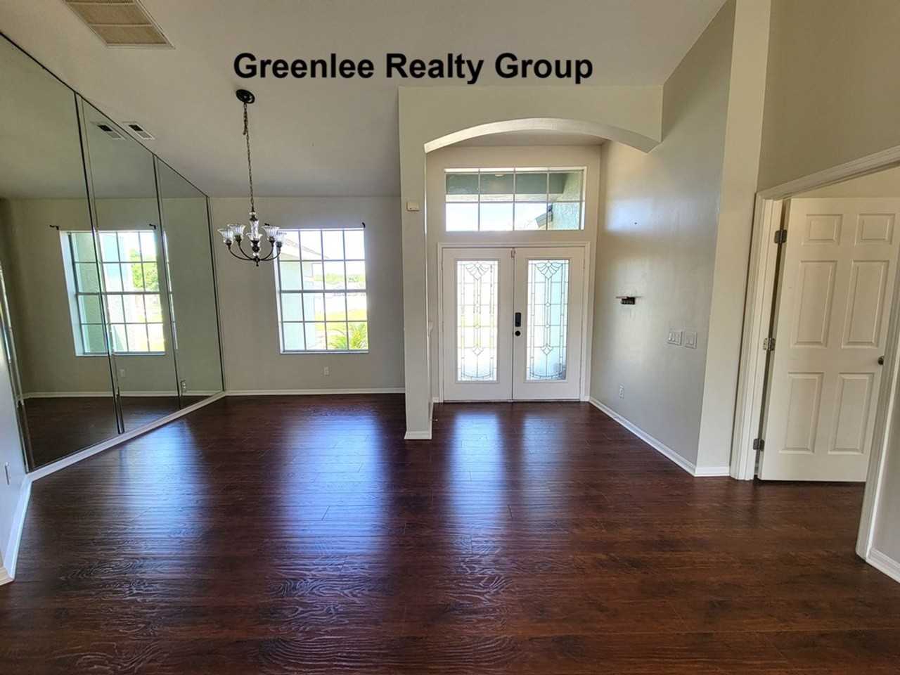 7916 Roundelay Dr - Photo 5 of 38