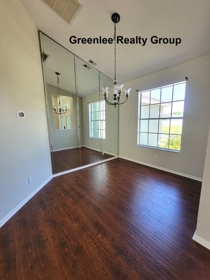 7916 Roundelay Dr - Photo 6 of 38