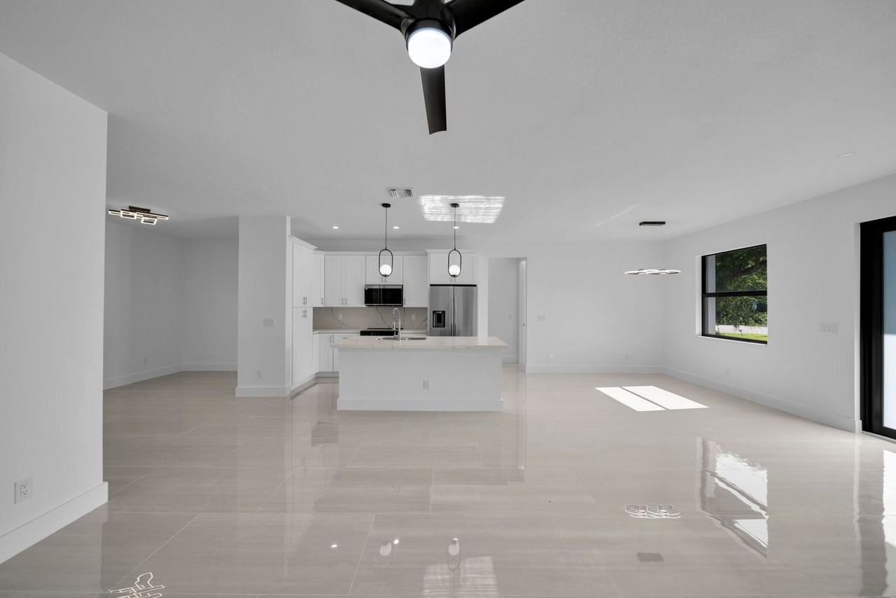 73 Flamingo Blvd - Photo 3 of 28