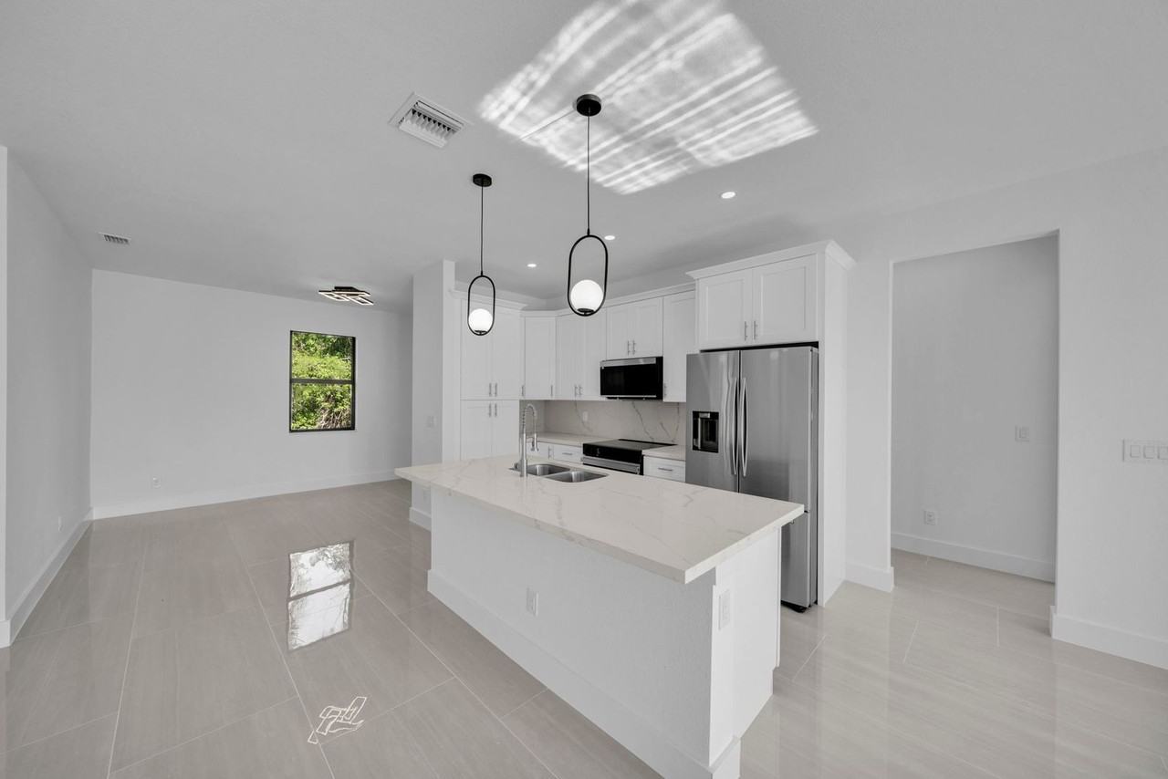 73 Flamingo Blvd - Photo 5 of 28
