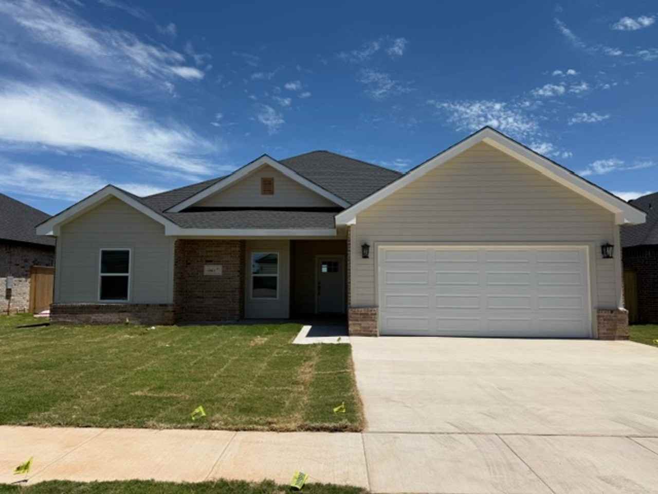6901 Glen Abbey - Photo 2 of 24