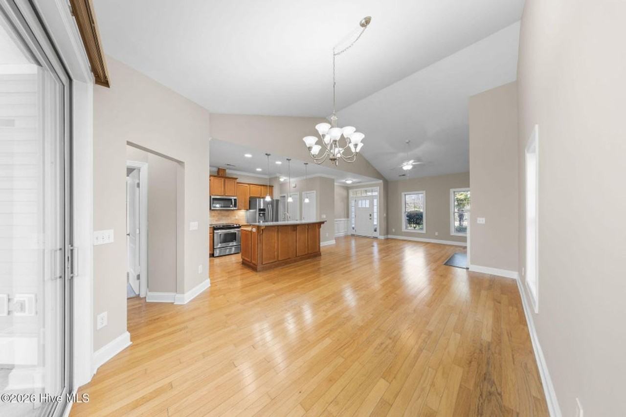 2259 Azalea Pointe Ct - Photo 6 of 32
