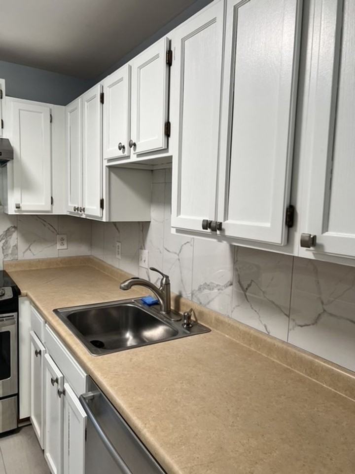 605 N 44th St - Photo 4 of 26
