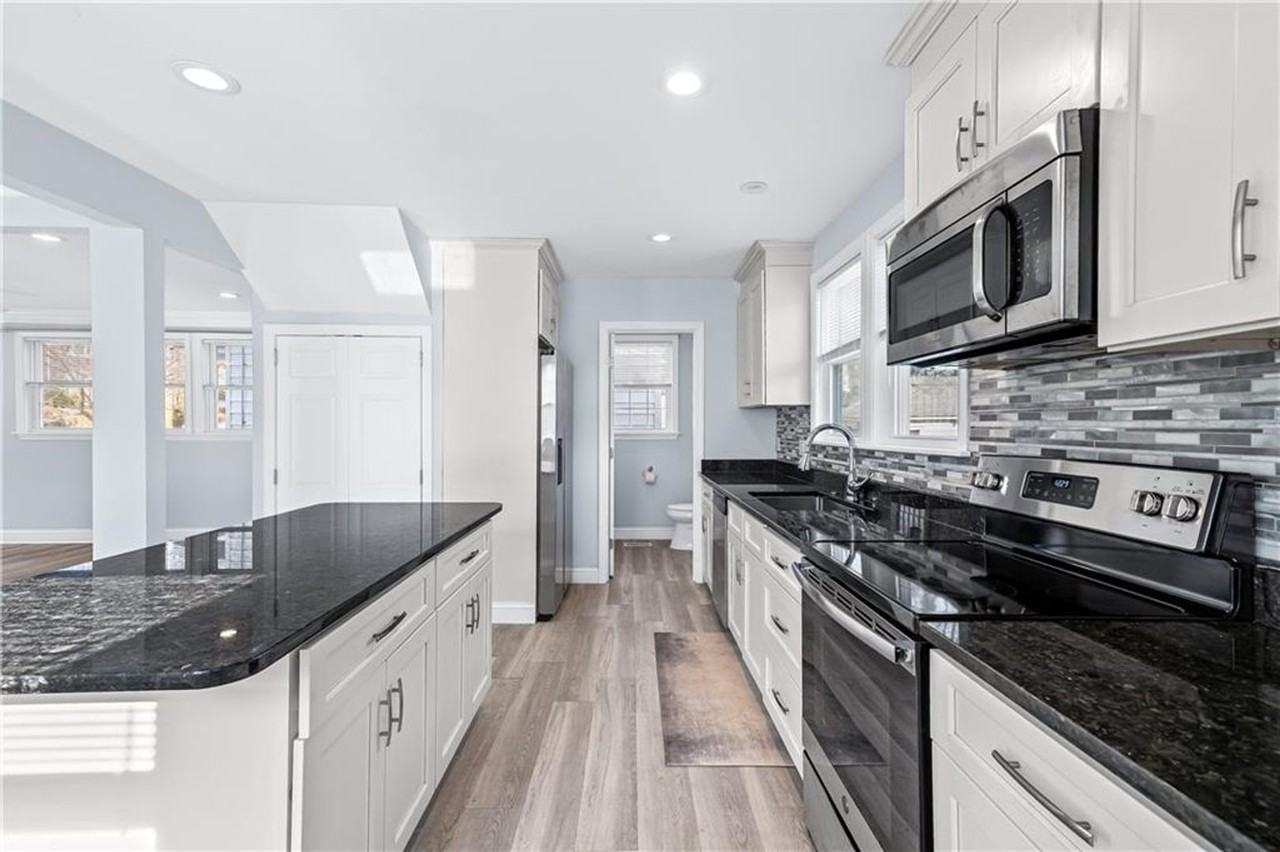 37 Tyndall Ave - Photo 2 of 19