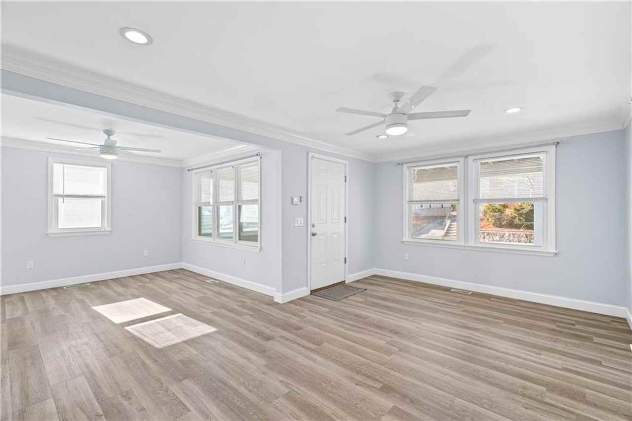37 Tyndall Ave - Photo 3 of 19