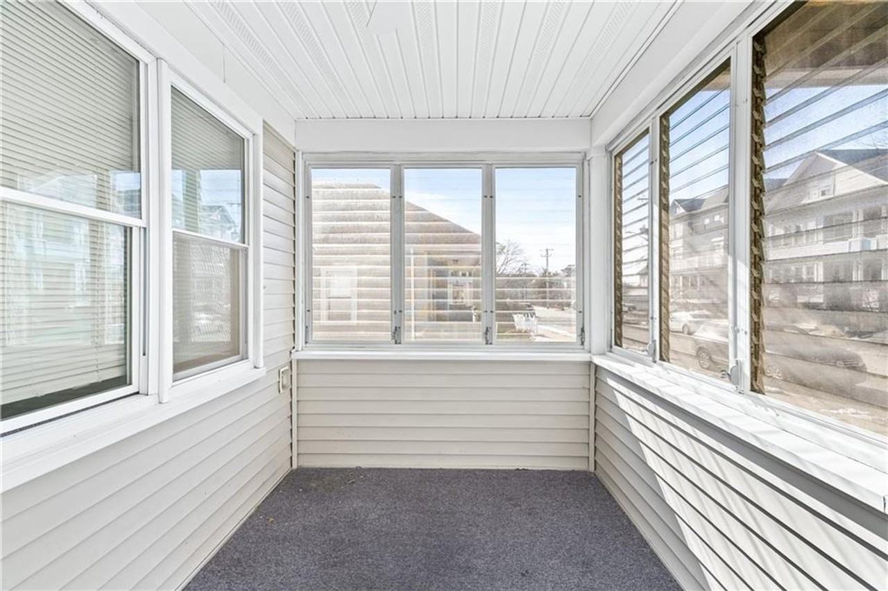 37 Tyndall Ave - Photo 7 of 19