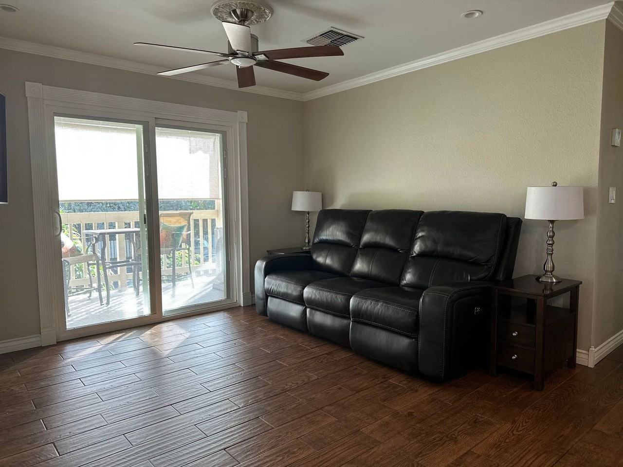 140 Uwapo Rd #203 - Photo 4 of 11