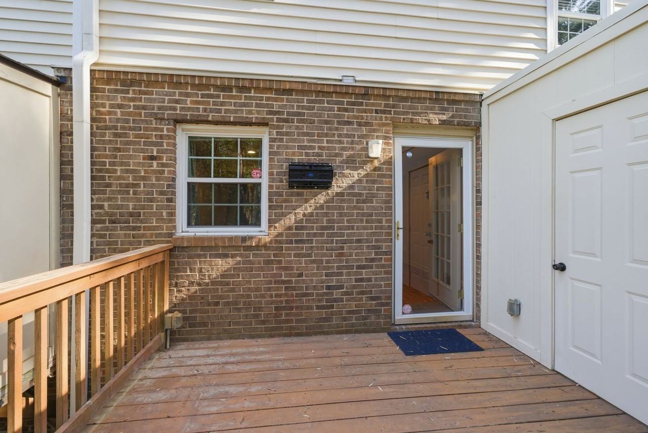 6355 New Market Way - Photo 5 of 30