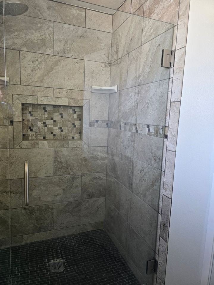 1019 Scott St - Photo 6 of 16