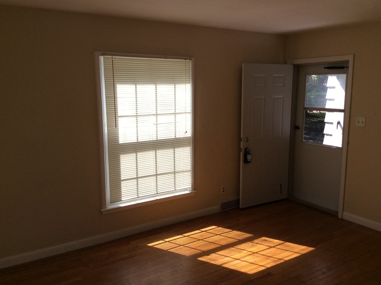 2636.5 Capitol Avenue - Photo 4 of 10