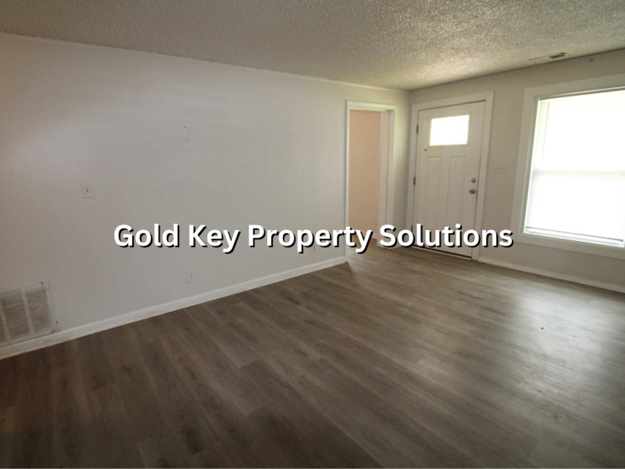535 Woodlawn Dr - Photo 6 of 18