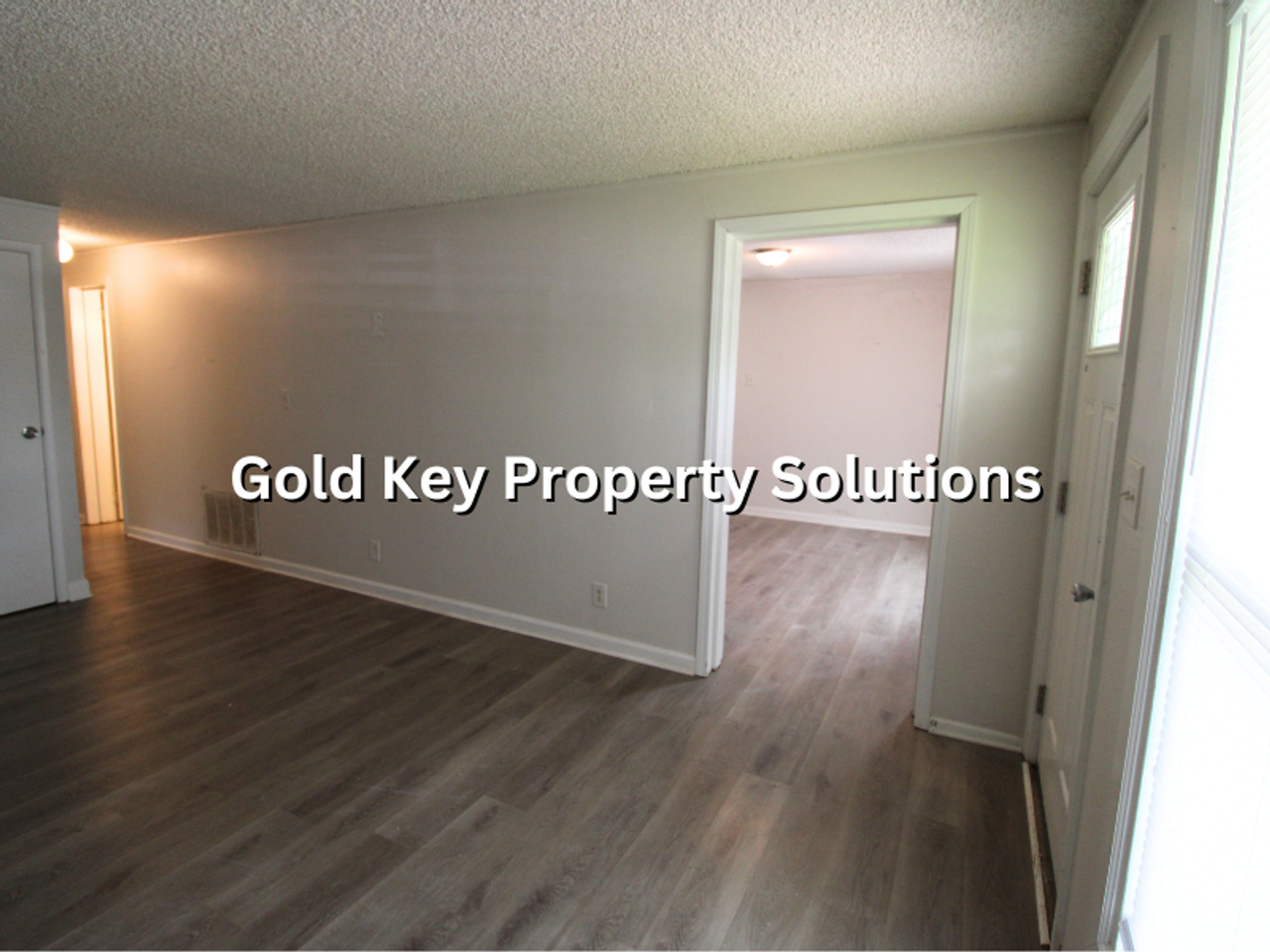 535 Woodlawn Dr - Photo 7 of 18
