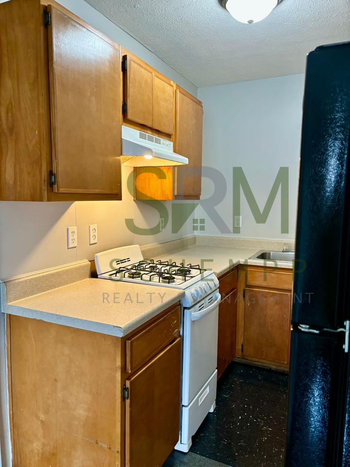 3149 Vermont Ave - Photo 5 of 9