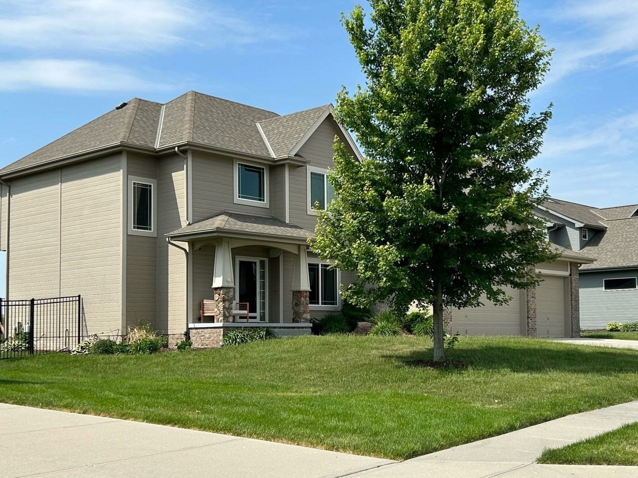8037 Swallowtail St - Photo 2 of 22