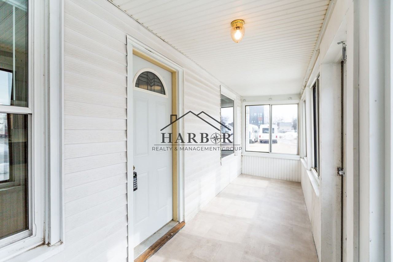 15 8th St Nw - Photo 3 of 22
