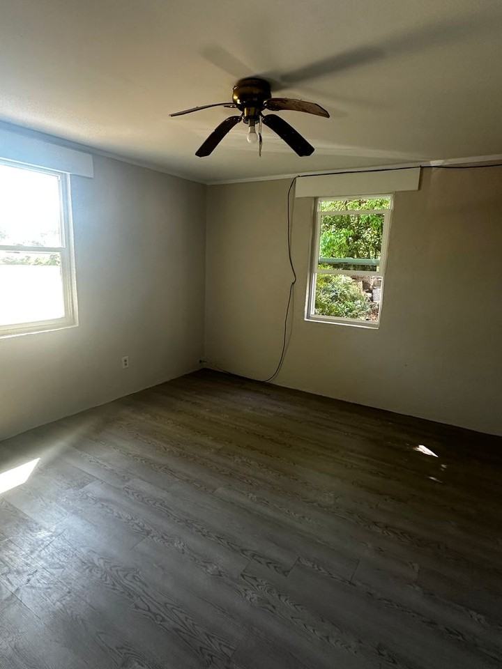614 North St Apt C - Photo 3 of 5