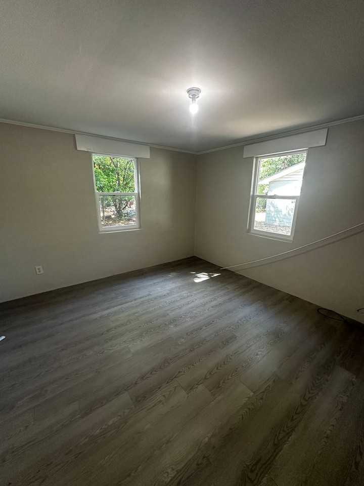 614 North St Apt C - Photo 5 of 5