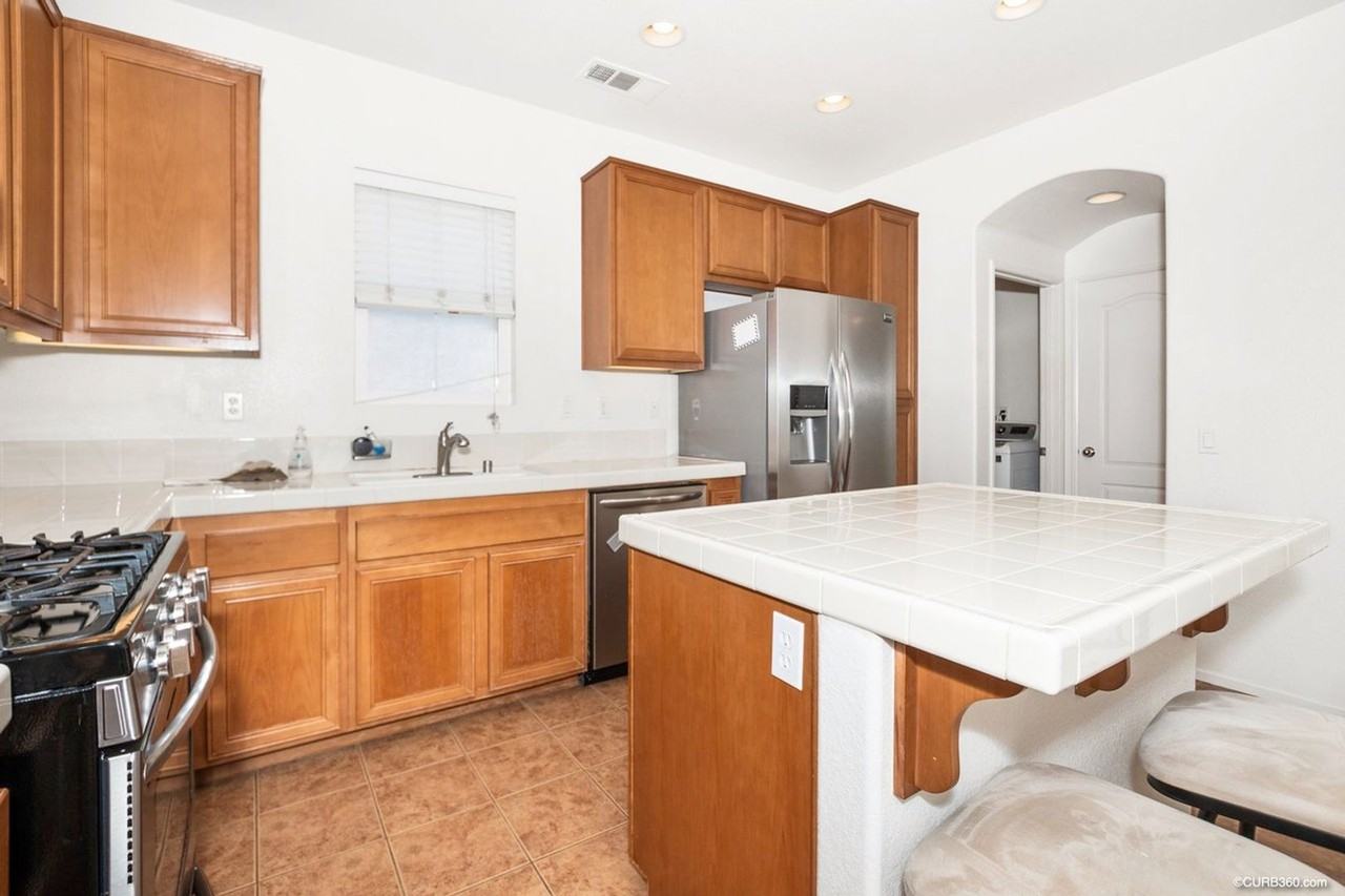 766 Broadway ##37 - Photo 2 of 27