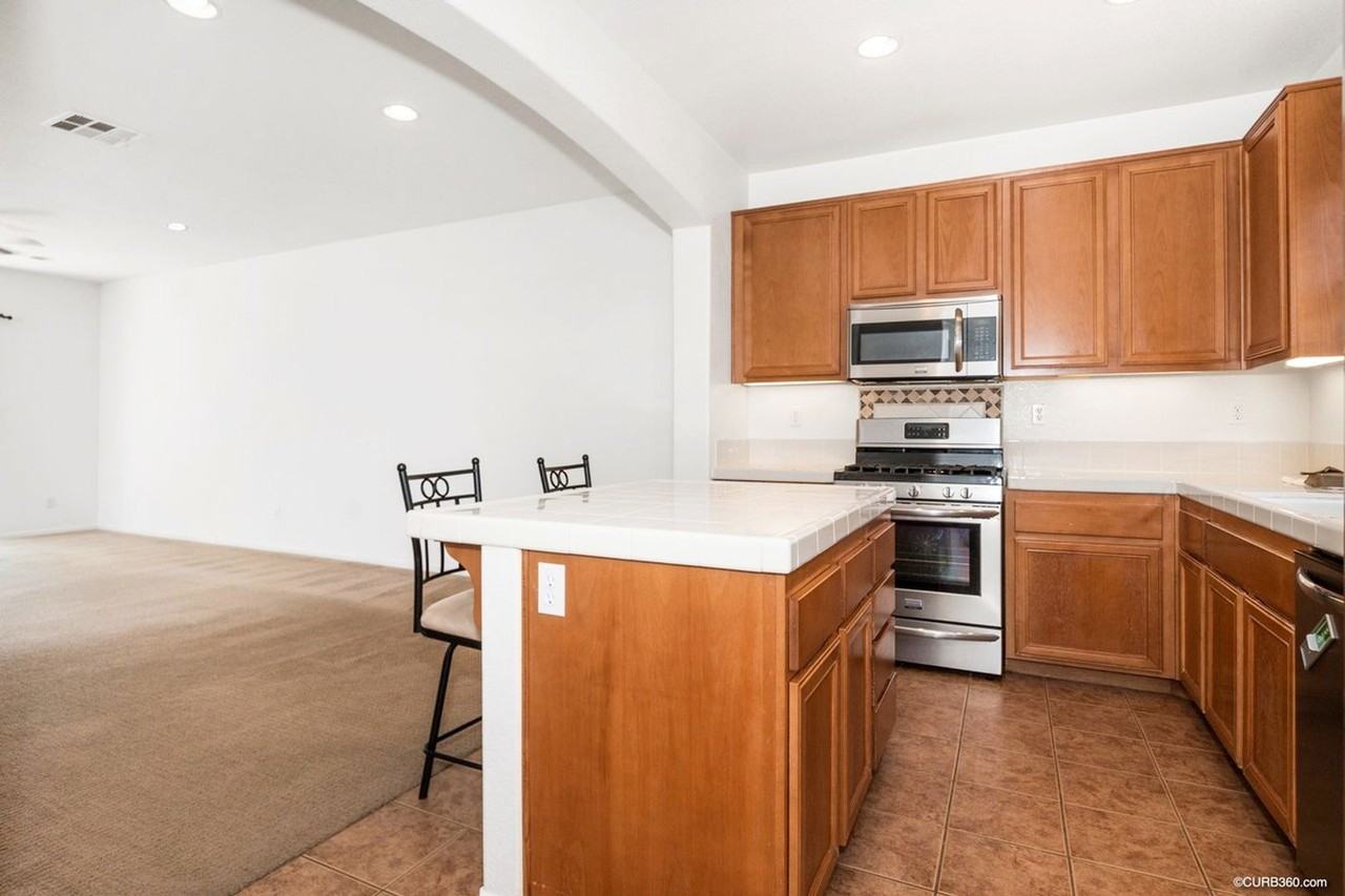 766 Broadway ##37 - Photo 3 of 27