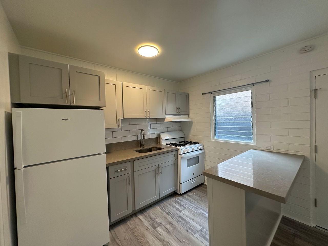 1223 Wilder Avenue - Photo 4 of 29
