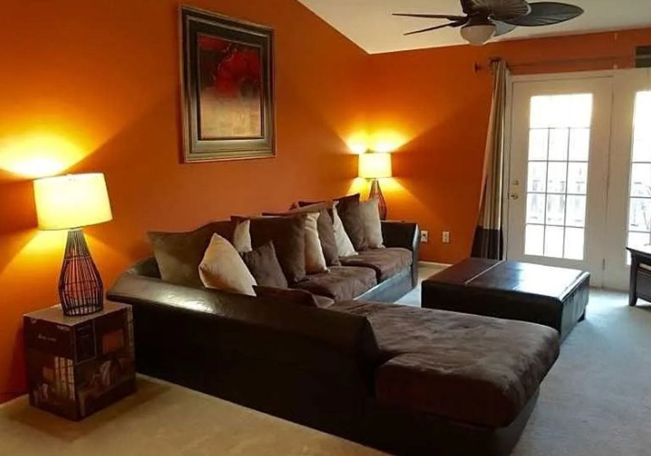 333 Elders Pond Cir - Photo 2 of 5