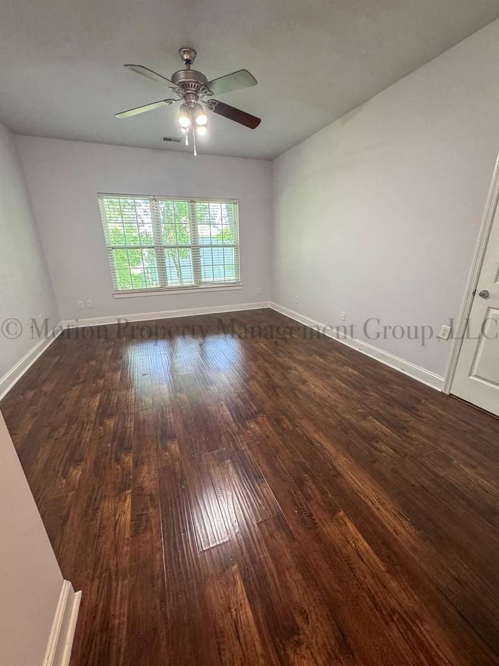 6920 Northside Dr - Photo 3 of 11