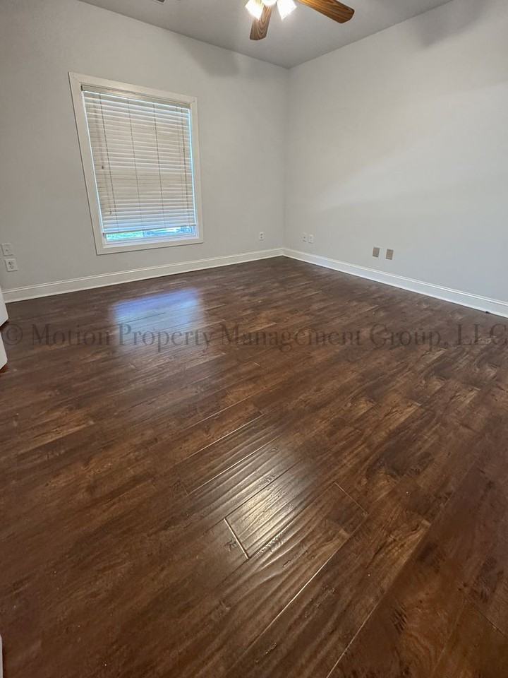6920 Northside Dr - Photo 5 of 11