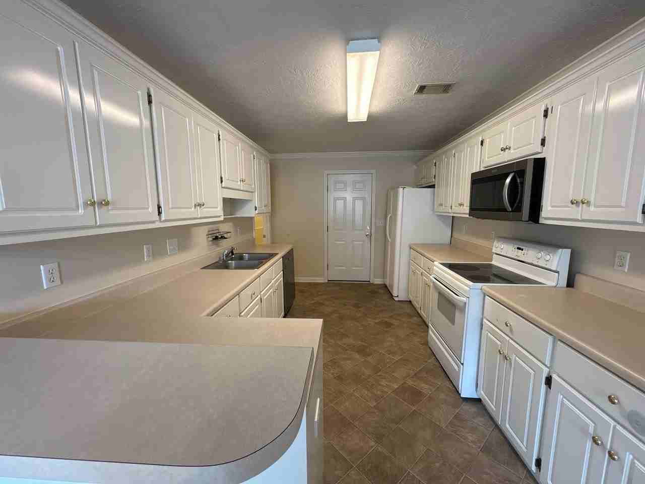 217 Village Pkwy - Photo 4 of 14