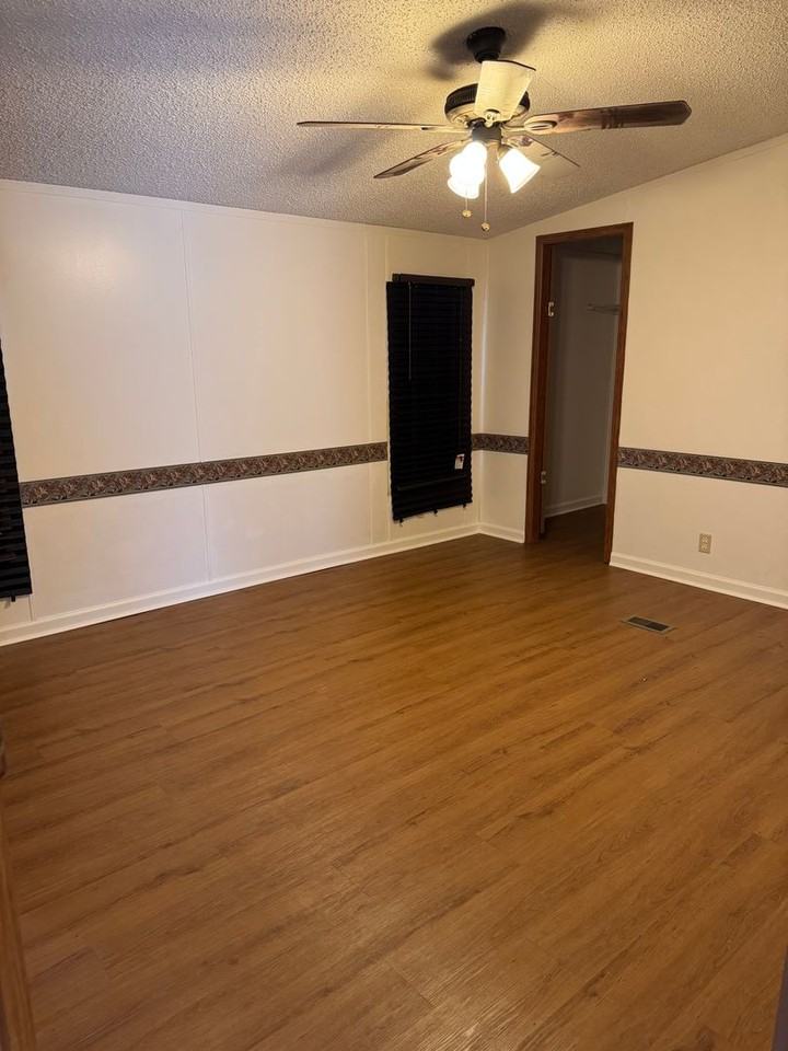 3 Leslie Cir - Photo 5 of 5