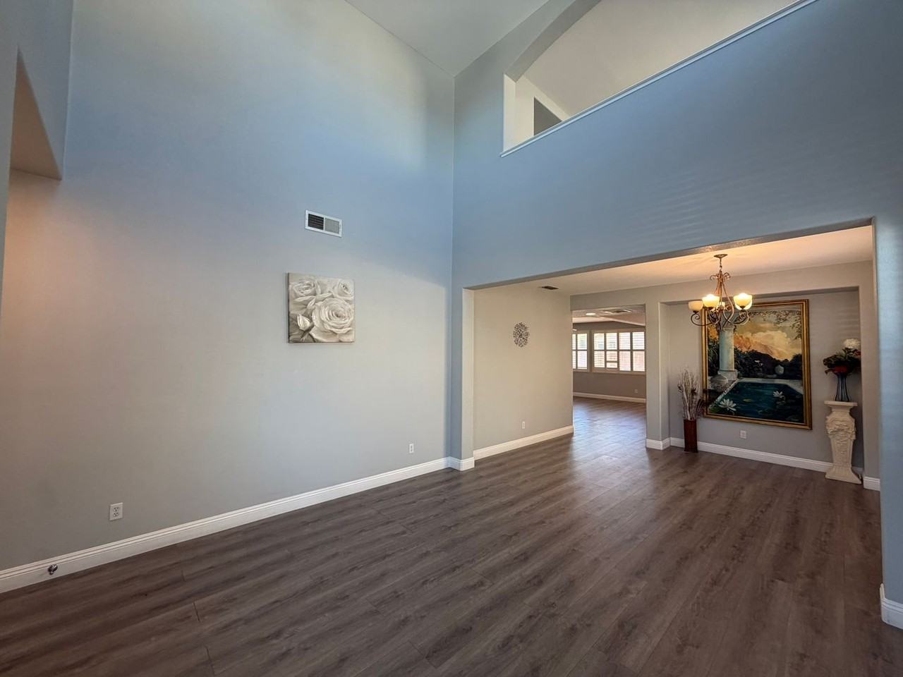 5418 Halas Ct - Photo 3 of 50
