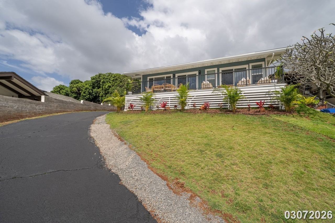 99-1052 Manako Pl - Photo 2 of 29