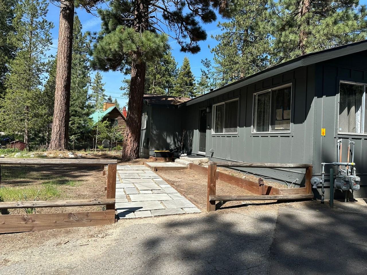 1083 Aspenwald Rd - Photo 2 of 50