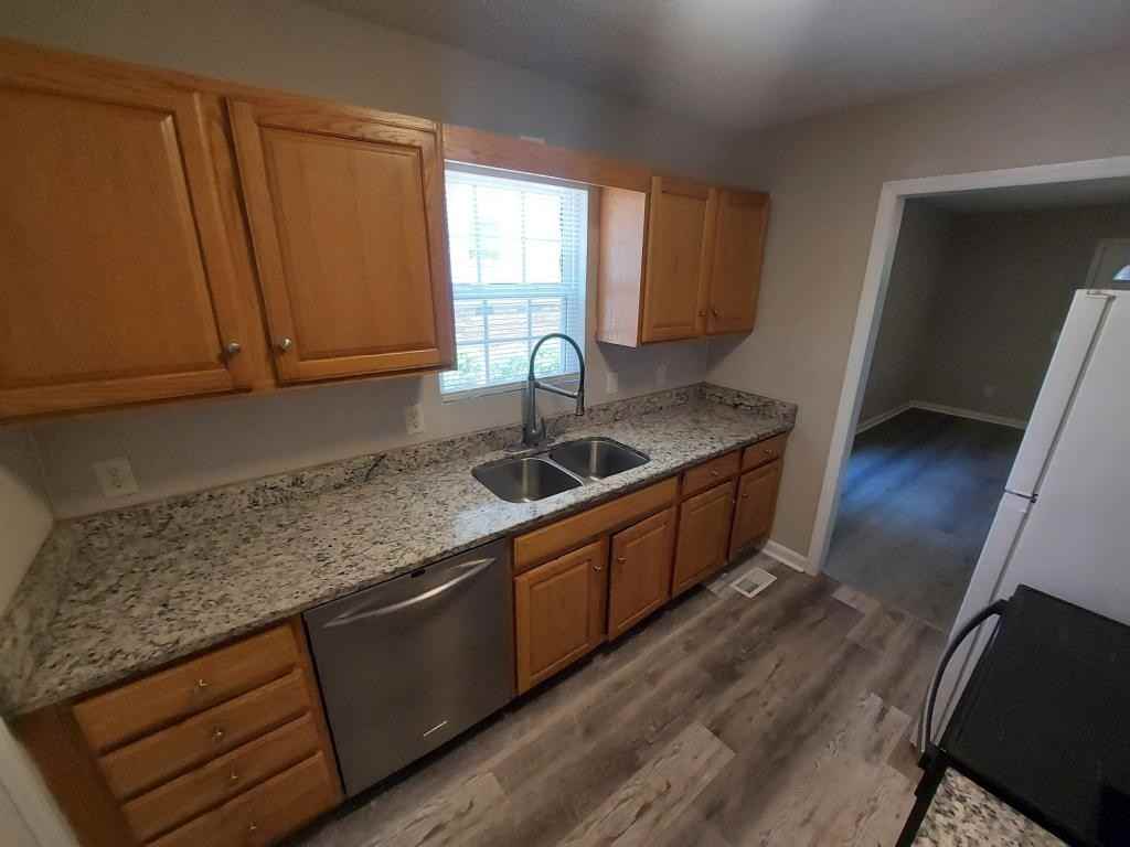 1602 Humble St - Photo 3 of 12