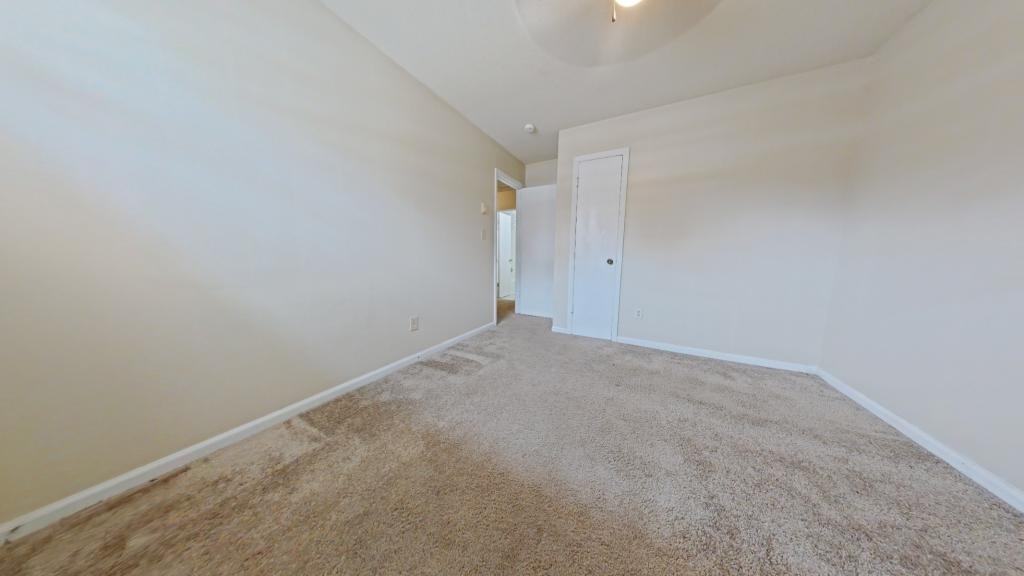 1105 Meadowbrook Blvd - Photo 6 of 9
