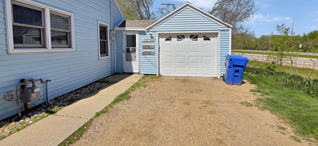15107 Lincoln Blvd - Photo 2 of 13
